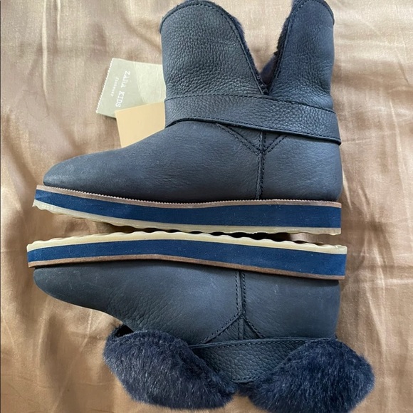 Zara Leather Navy Fur Lined Boots with Buckle - Picture 6 of 6